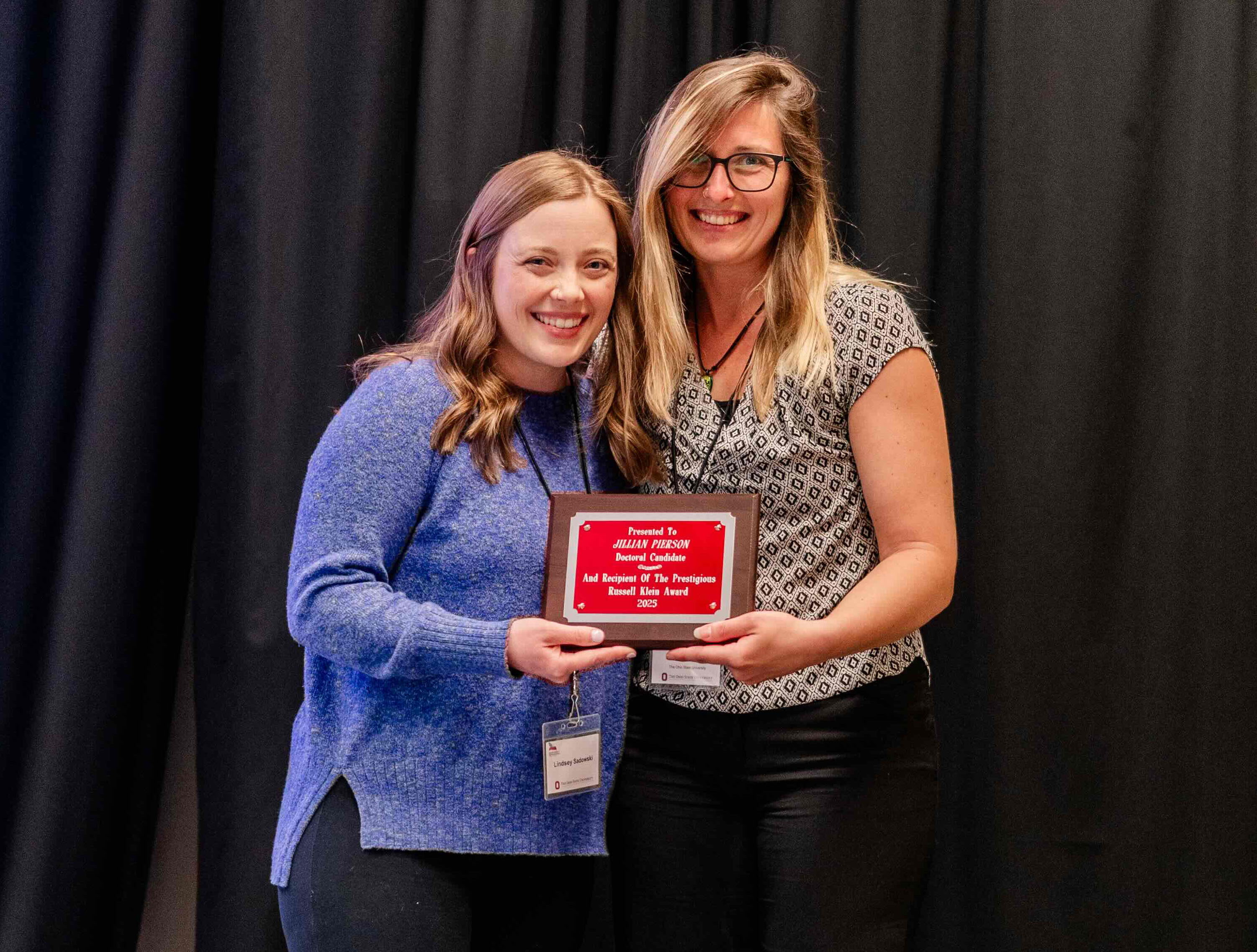 Jillian Pierson receives an award