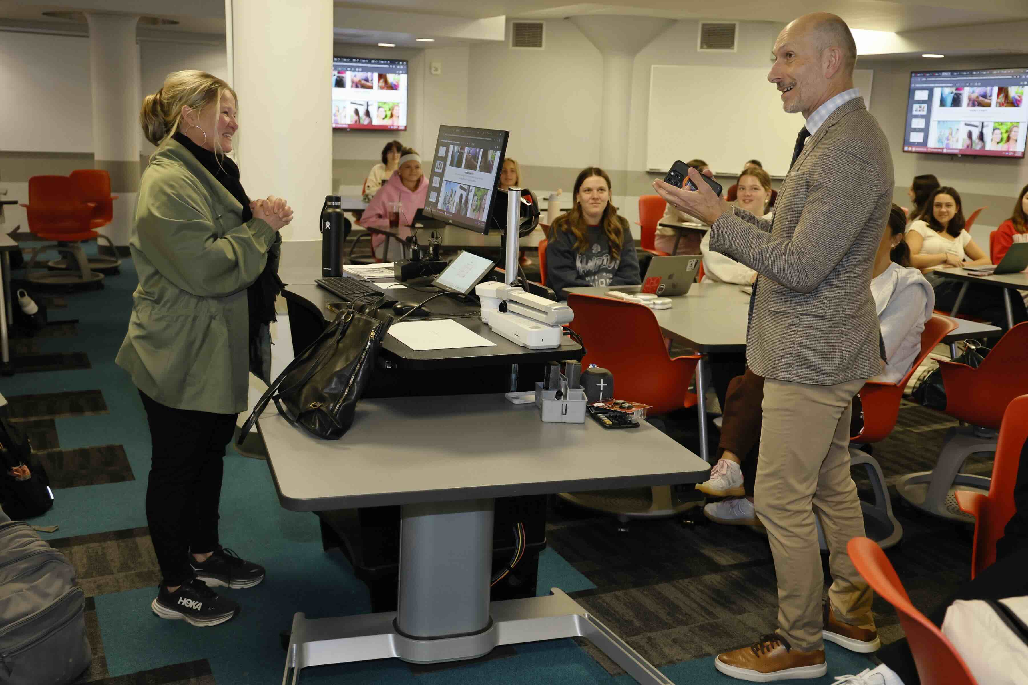 Kristin Paulus receives award