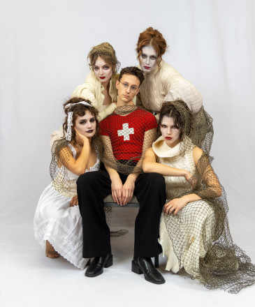 FRS fashion show students